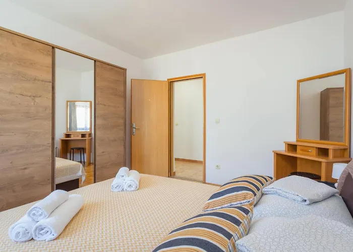 Vakantiehuis Ferienvilla Ena By Interhome Pula