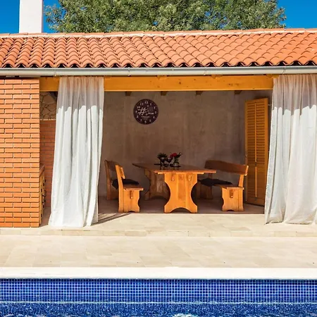 Ferienvilla Ena By Interhome Tatil Evi