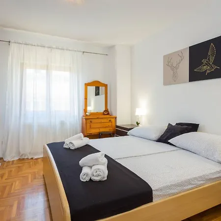 Ferienvilla Ena By Interhome