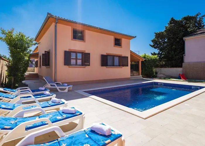 Ferienvilla Ena By Interhome *