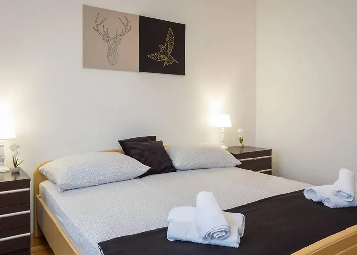 Ferienvilla Ena By Interhome * Pula