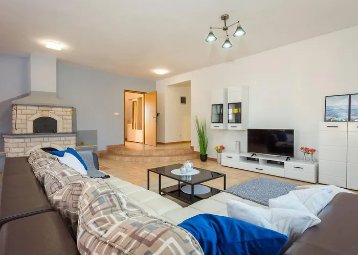 Ferienvilla Ena By Interhome